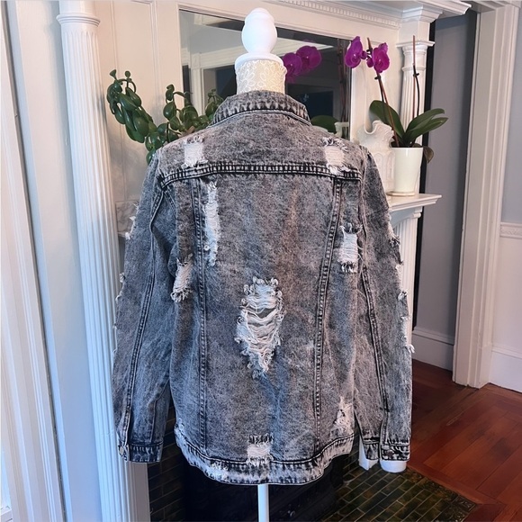 FANTASTIC FAWN Charcoal Gray Distressed Jean Jacket‎ Relaxed Fit Size Medium - Picture 7 of 14